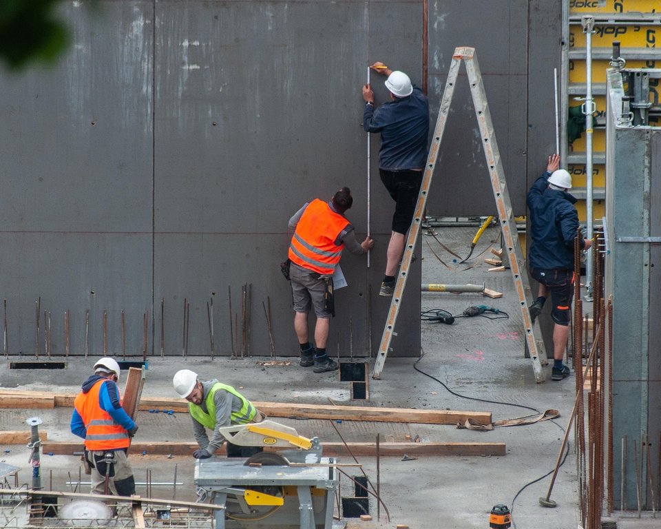 Levimax crew at work on a building site in Boka Bay